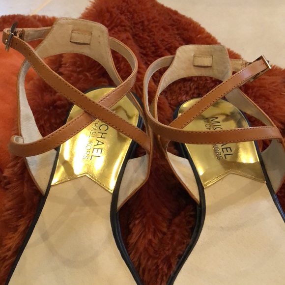 🆕Michael Kors criss cross ankle strap leather low platform wedge sandals NWOT - Picture 5 of 9